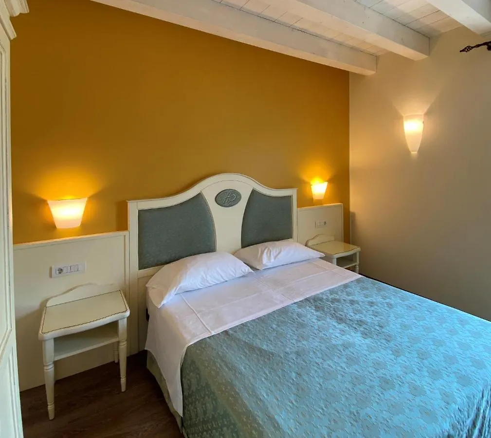 Hotel Pai Torri Del Benaco 3*,