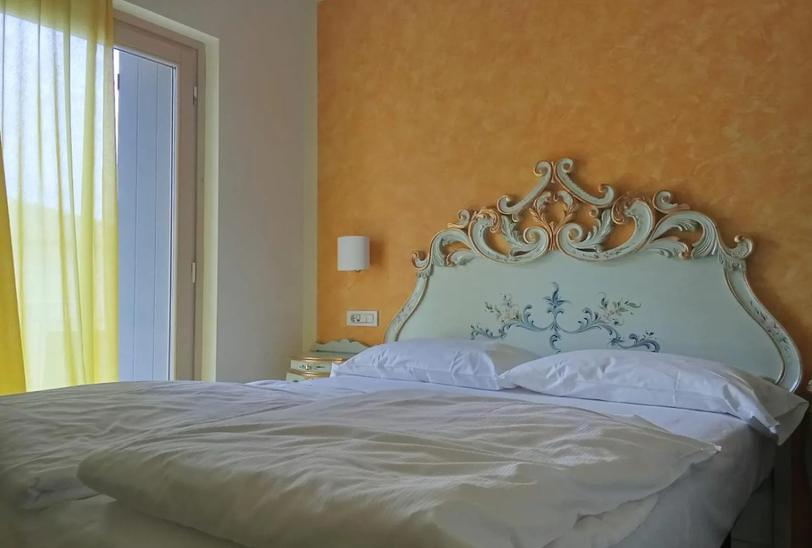 Hotel Pai Torri Del Benaco Italy