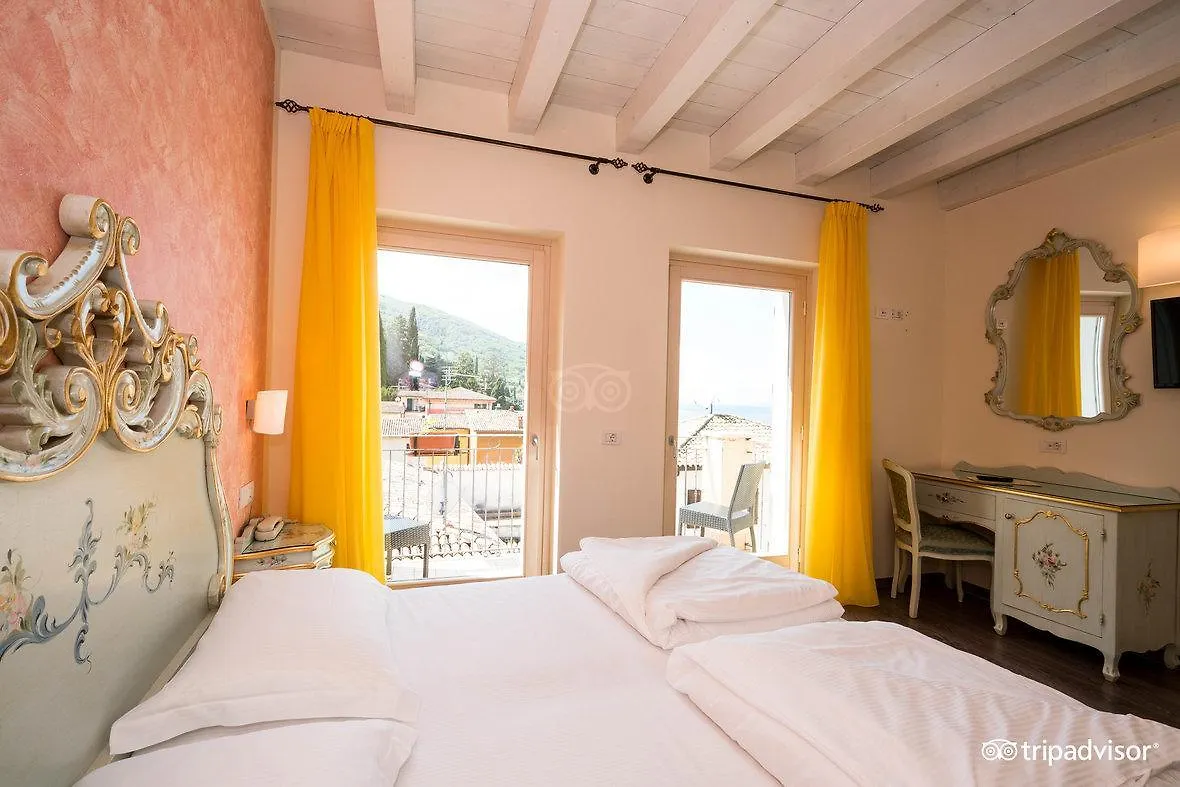 Hotel Pai Torri Del Benaco