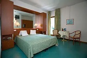 Hotel Pai Torri Del Benaco