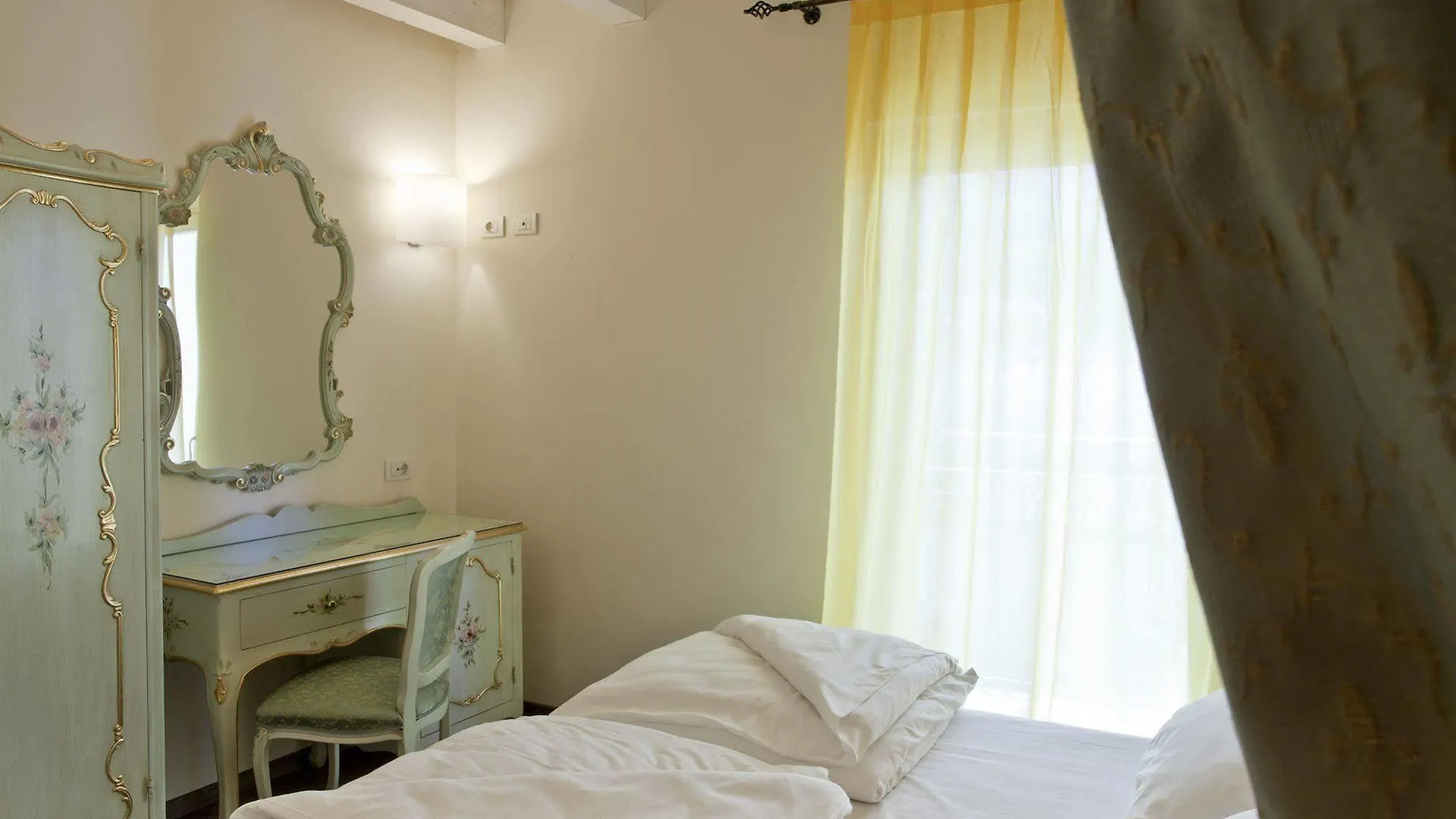 Hotel Pai Torri Del Benaco